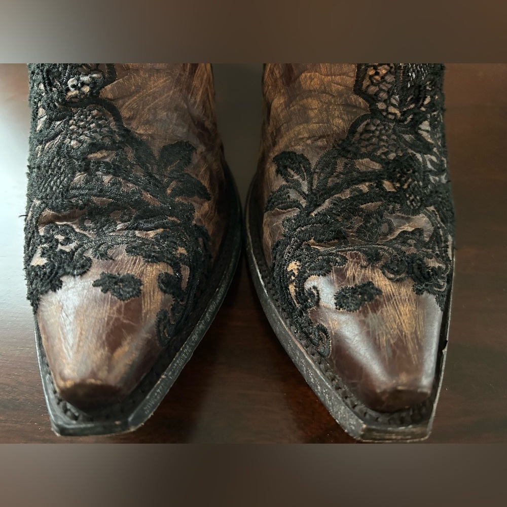 LIKE NEW Old Gringo Nicolette Black & Brown Boots - Picture 5 of 8